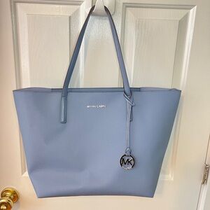 Michael Kors Blue Purse w detachable matching Wallet